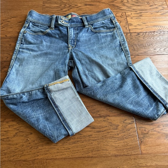 Old Navy Cuff Denim Capris‎ - Picture 3 of 14